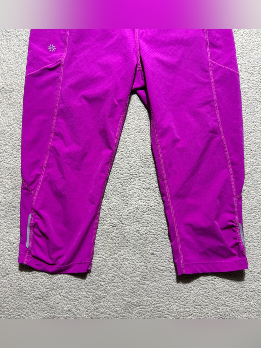 Athleta Leggings Womens Small Magenta Cropped Mid Rise Stretch Athleisure Gym - Picture 3 of 12
